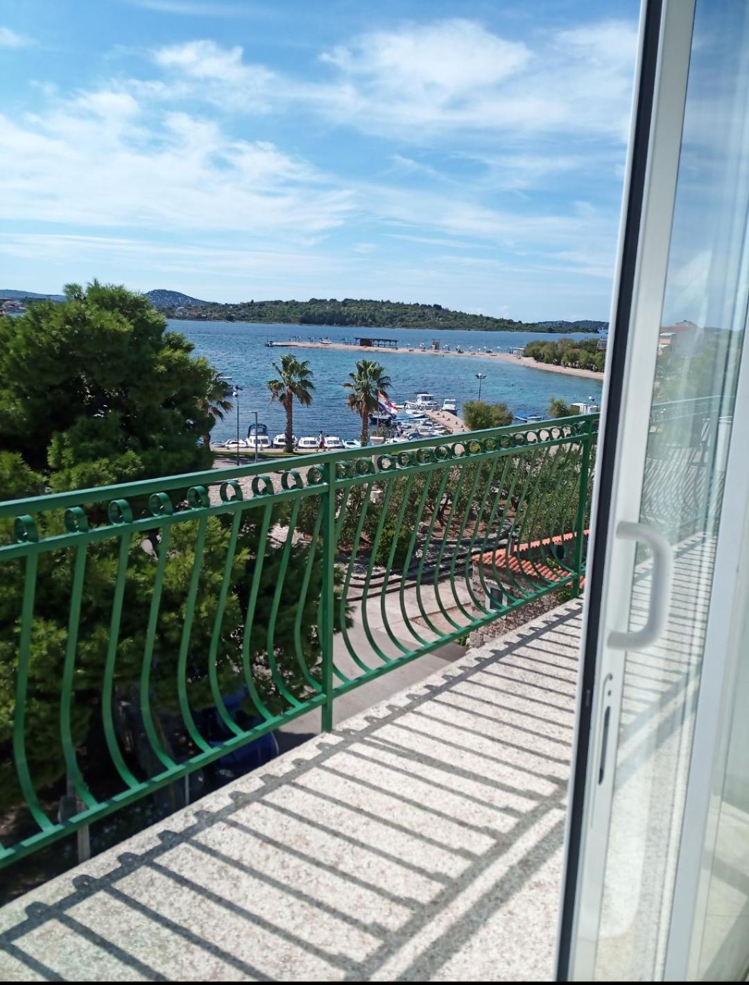 Apartments Lorio Vodice Exteriör bild
